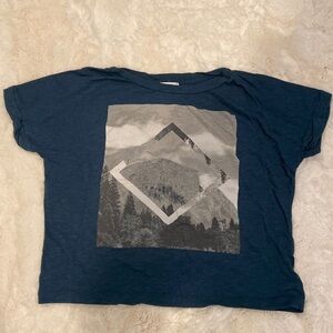 Old Navy cropped T-shirt